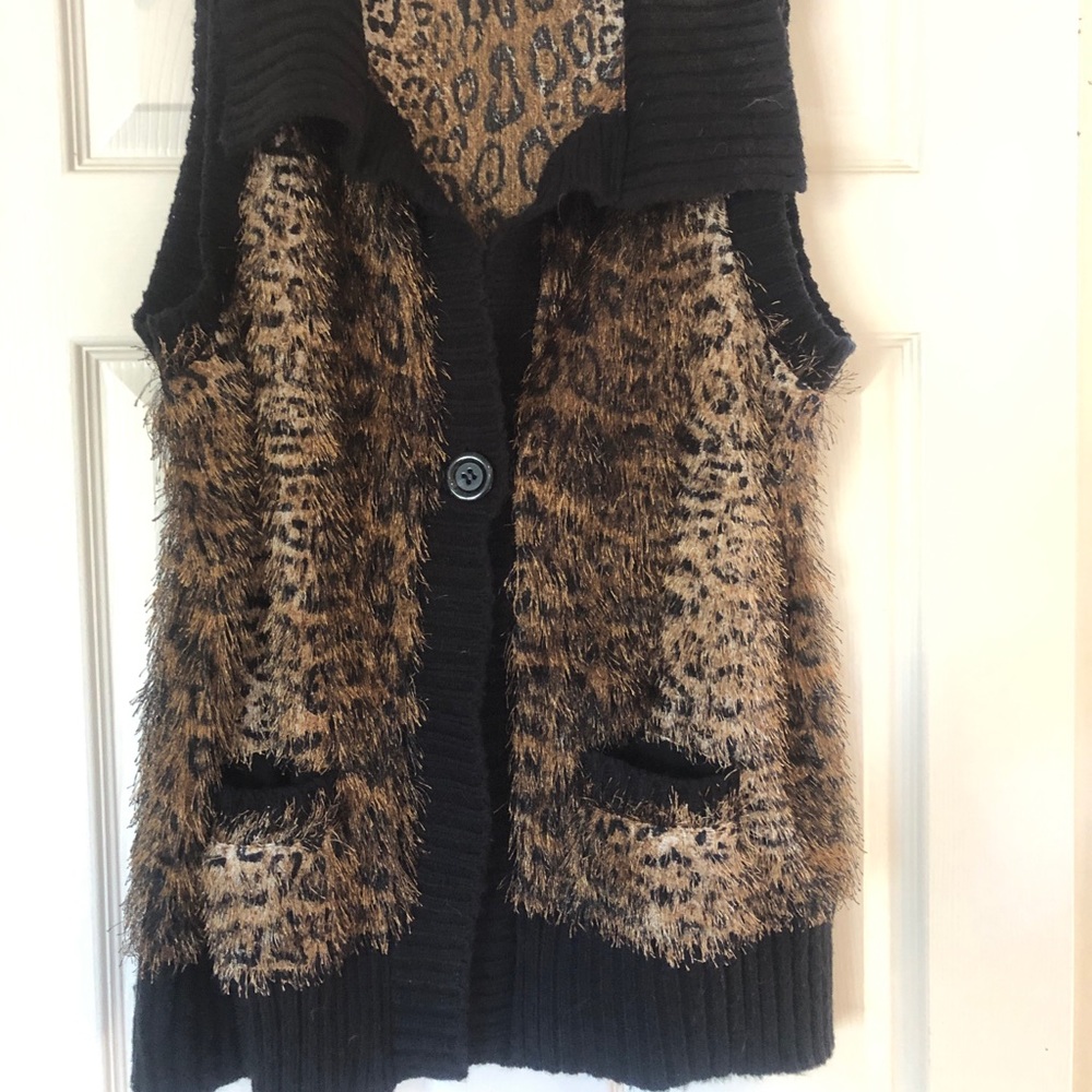 Leopard vest